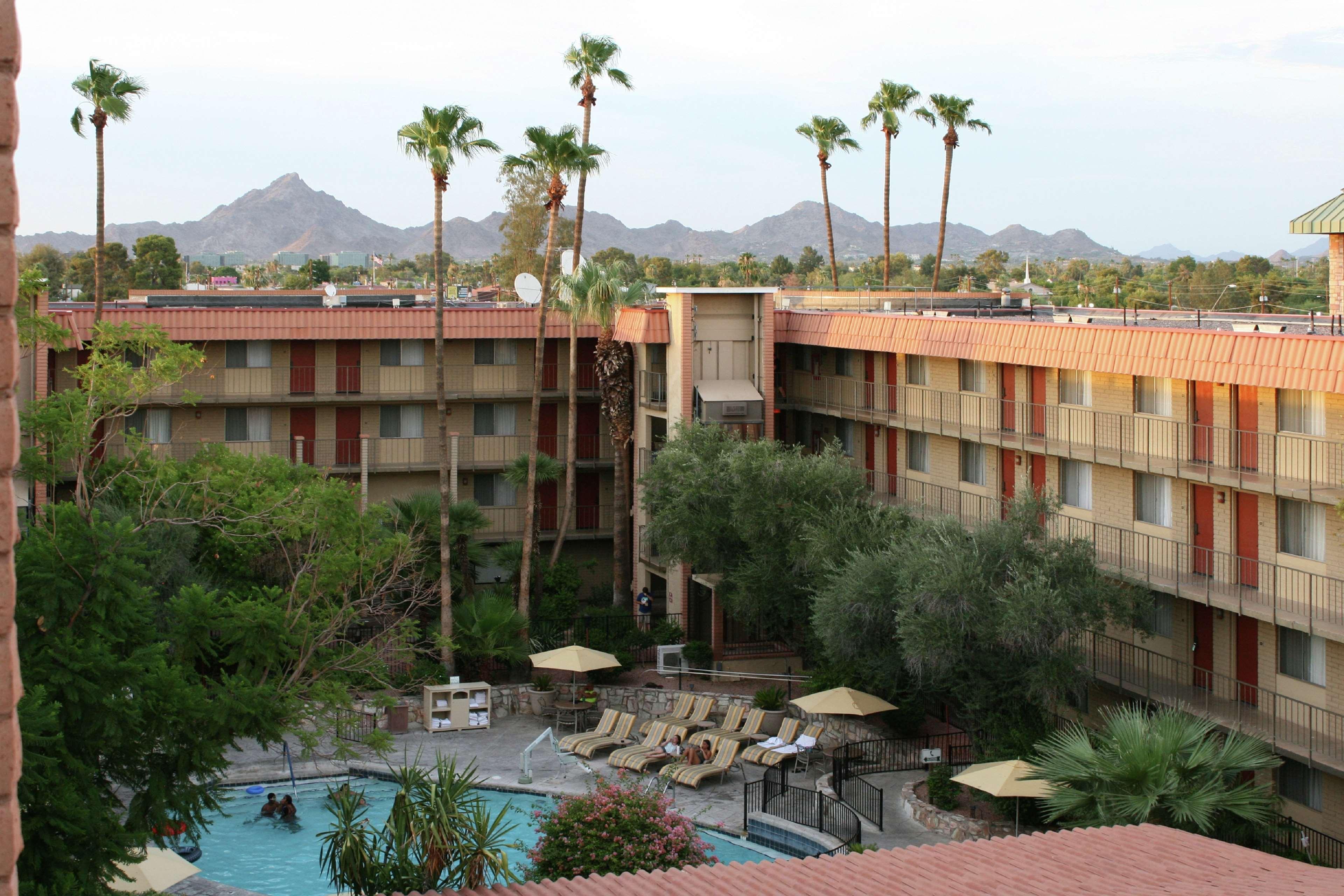 Motel 6 Phoenix, Az - Sky Harbor Exterior photo