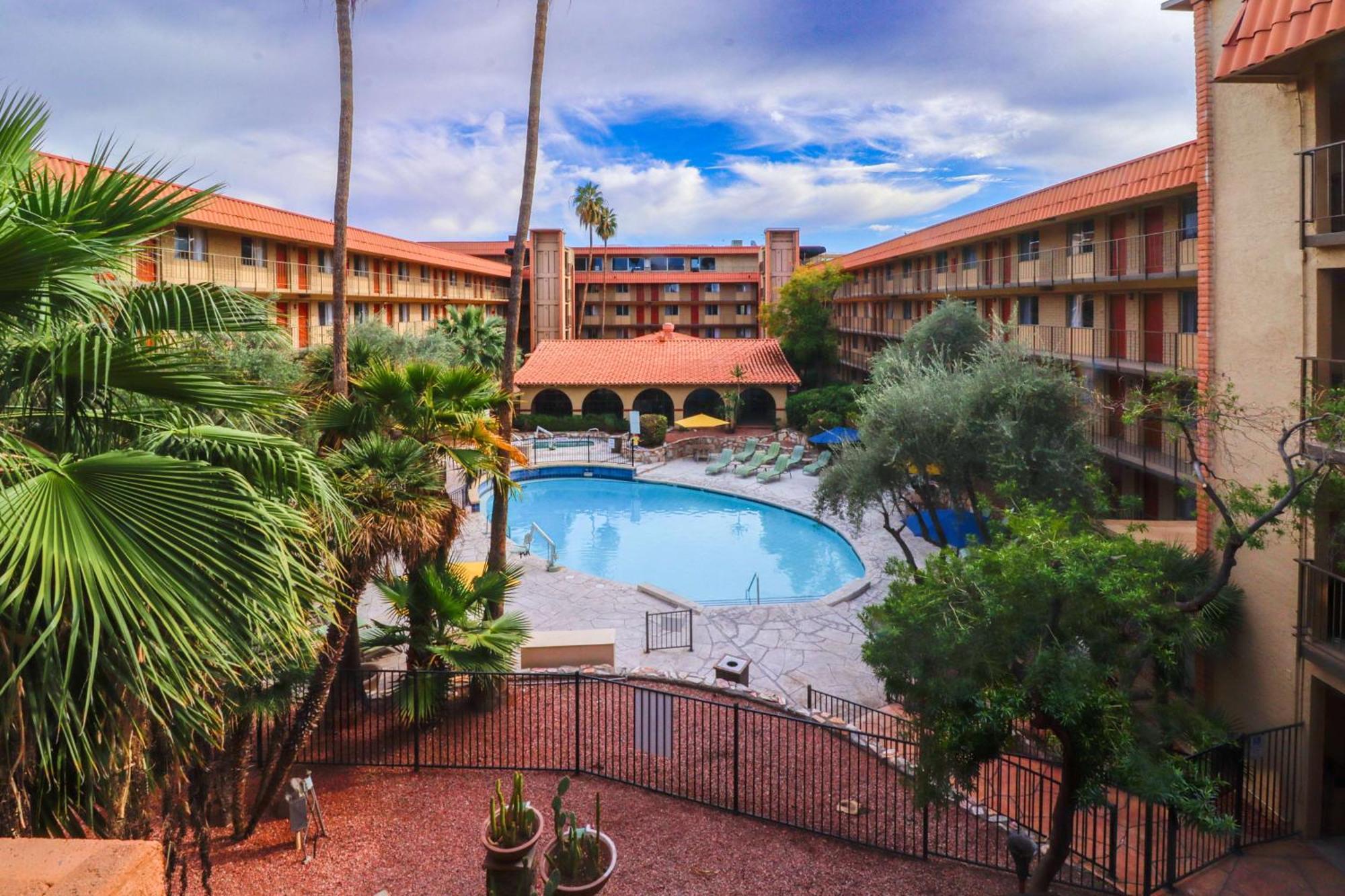 Motel 6 Phoenix, Az - Sky Harbor Exterior photo